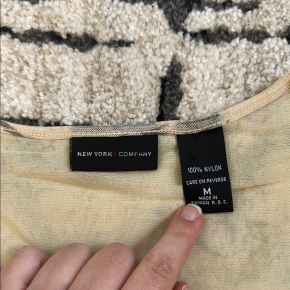 New York & Company Floral Mesh Babydoll Top, Size M - Picture 3 of 8